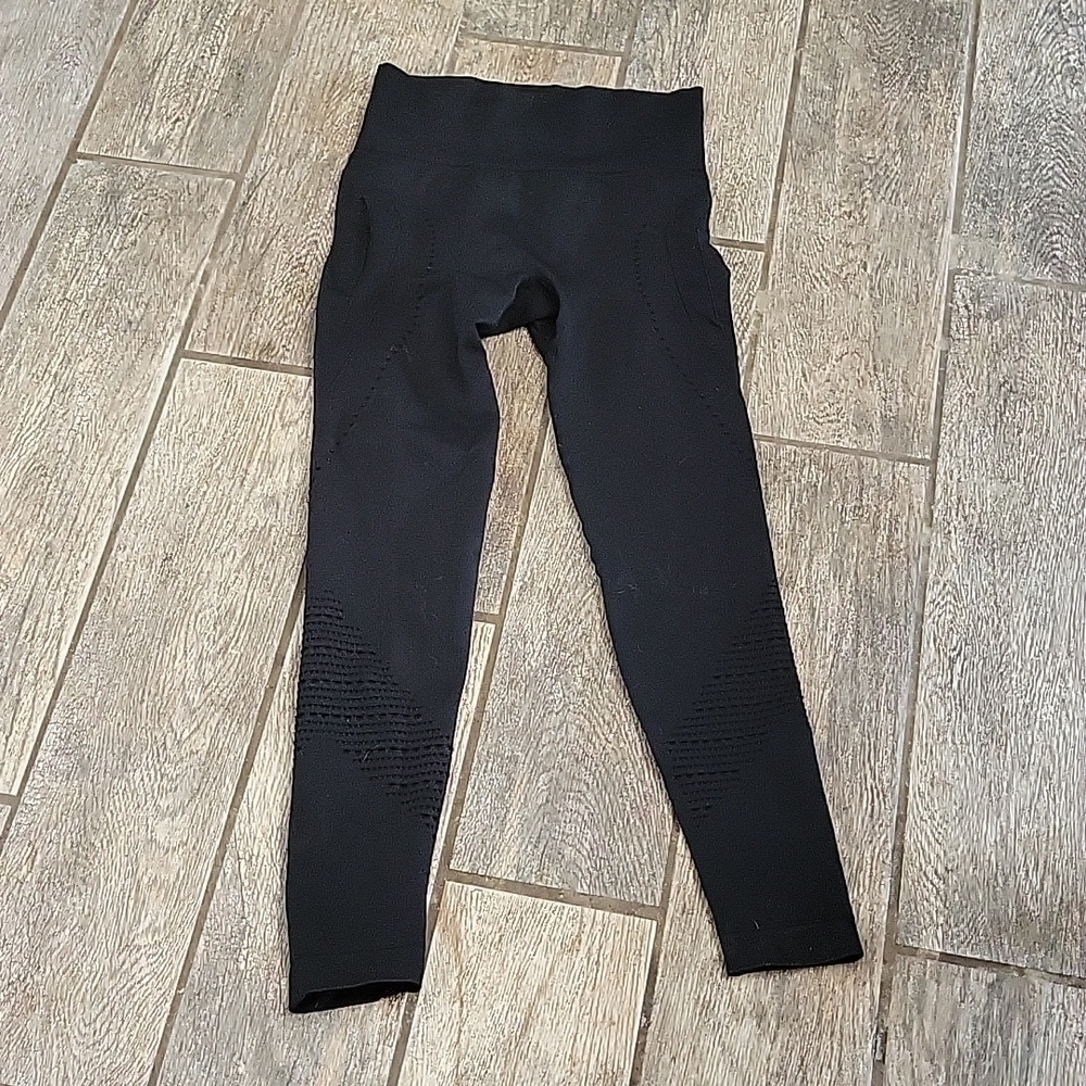 Laser Cut Out Leggings Size Small